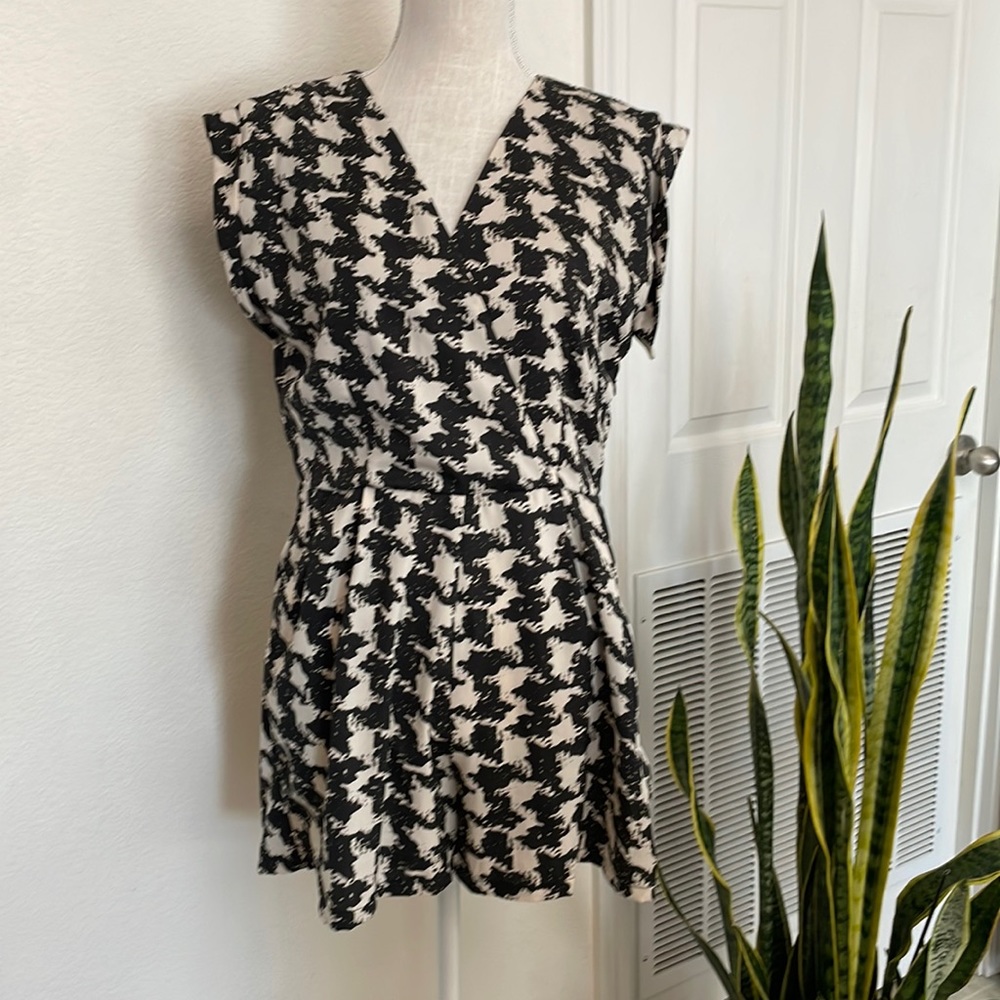 Romper shorts, black and white Sz.12 with POCKETS
